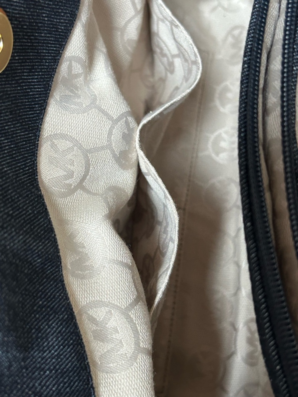 MICHAEL Michael Kors Navy Denim and Brown Leather Tote Approx. 15 x 11 x 4 - Picture 16 of 17